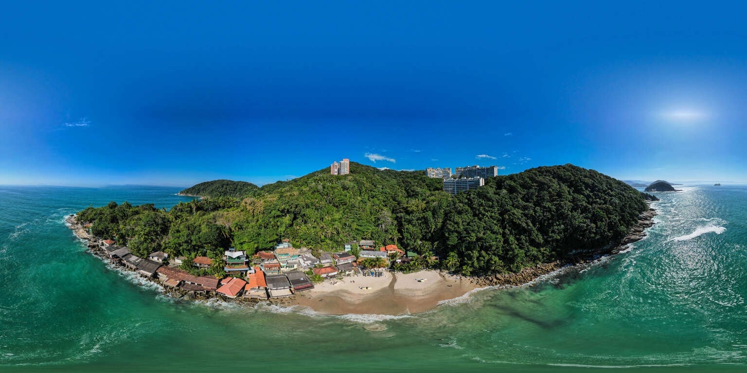 Vista panorâmica 360º da Praia do Sorocotuba, Guarujá-SP