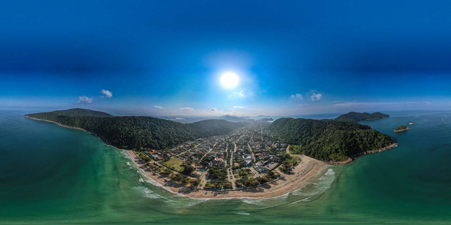Vista panorâmica 360º da Praia do Guaiúba, Guarujá-SP