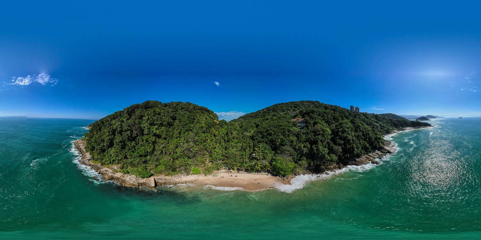 Vista panorâmica 360º da Praia do Éden, Guarujá-SP
