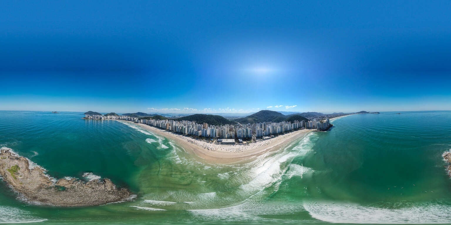 Vista panorâmica 360º da Praia de Pitangueiras, Guarujá-SP